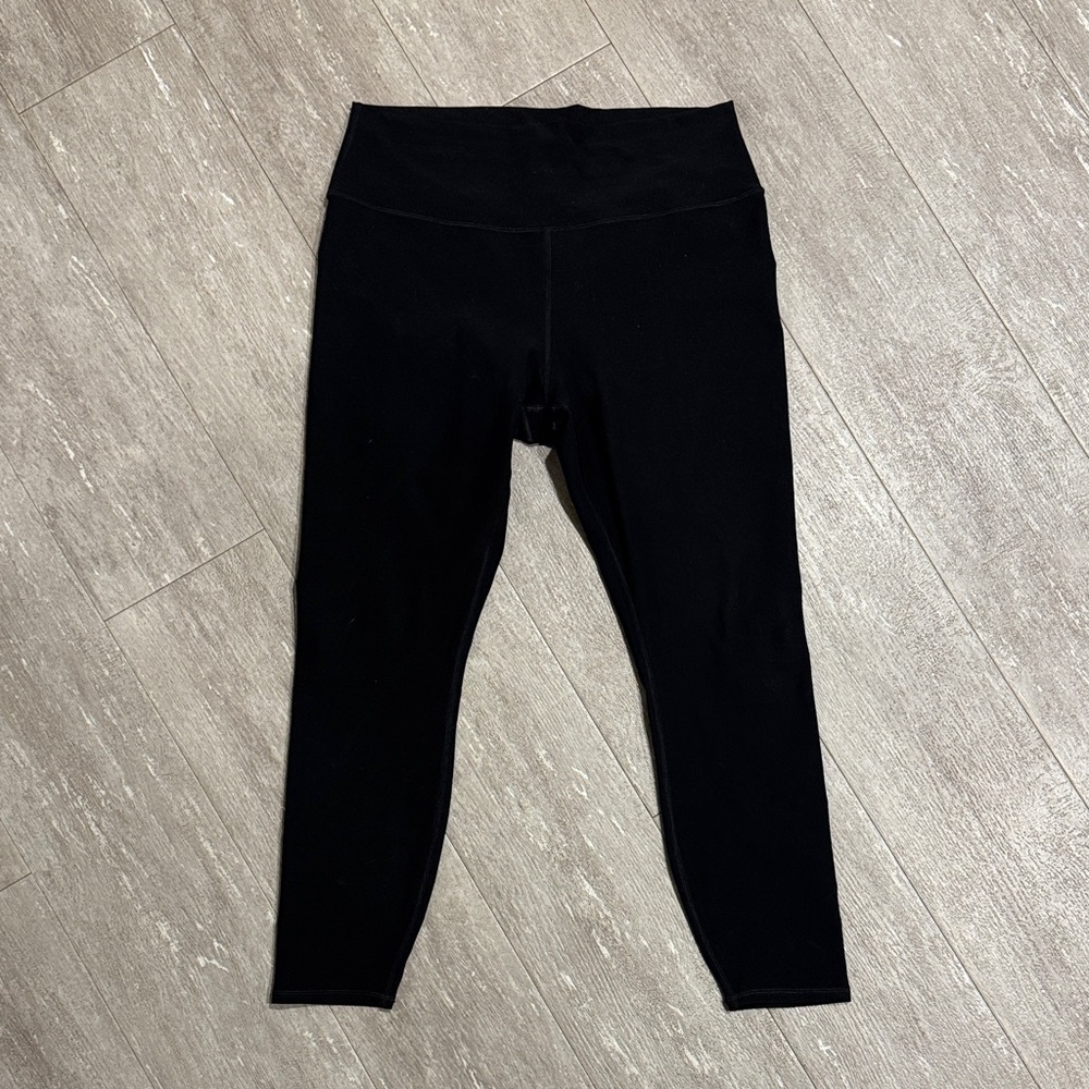 Alo Leggings